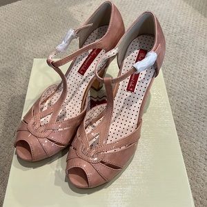 Bait Light Pink heels Retro